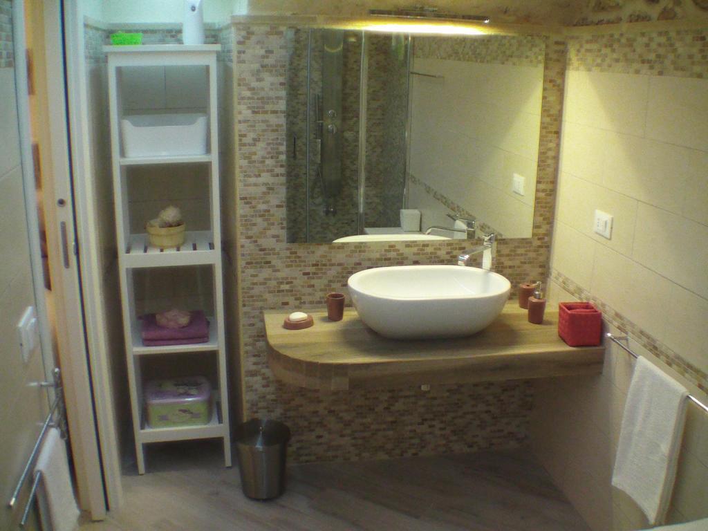 Bed and Breakfast La Grotta Мезаньє Екстер'єр фото